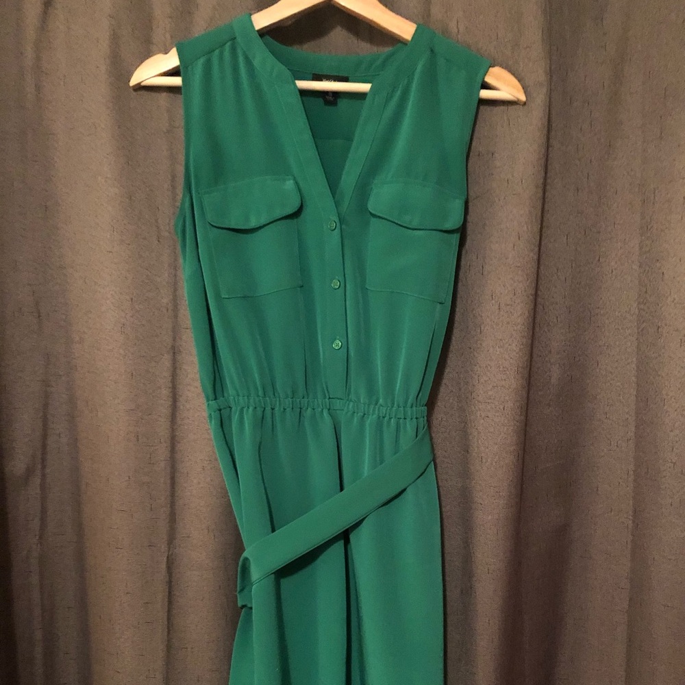 Trendy Green Dress with Belt